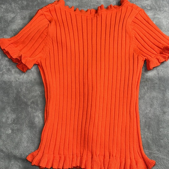 Cute blouse - Picture 2 of 4